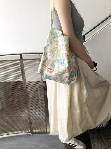 OnOurOwn夏日浆果方底水桶包