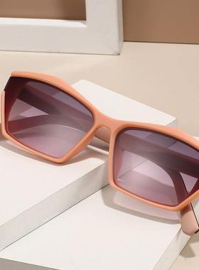 简洁气质遮阳太阳镜日常旅游