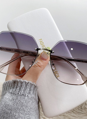 墨镜轻奢大框显瘦防晒自带妆容