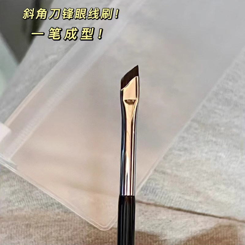 超薄斜角刀锋眼线刷镰刀眉刷中国图片