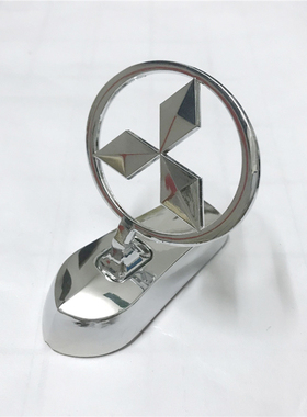 适用三菱猎豹帕杰罗V31V73V87V93V97立标引擎盖风标车头盖立标贴