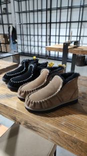 yellow earth冬季新款高邦女士莫克森羊皮毛一体懒人小黑鞋平底鞋