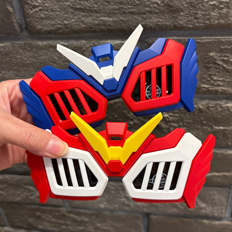 儿童太阳镜男童高达机甲眼镜偏光墨镜硅胶护目镜翻盖卡通造型眼镜