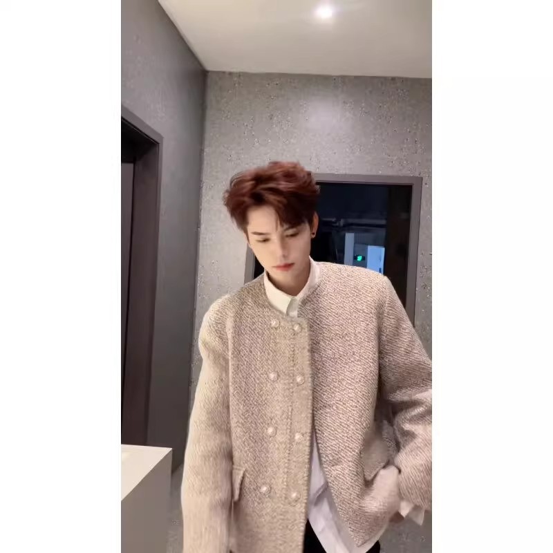 男模穿搭高级感小香风垫肩外套双排扣正肩无领西装轻奢毛呢夹克潮