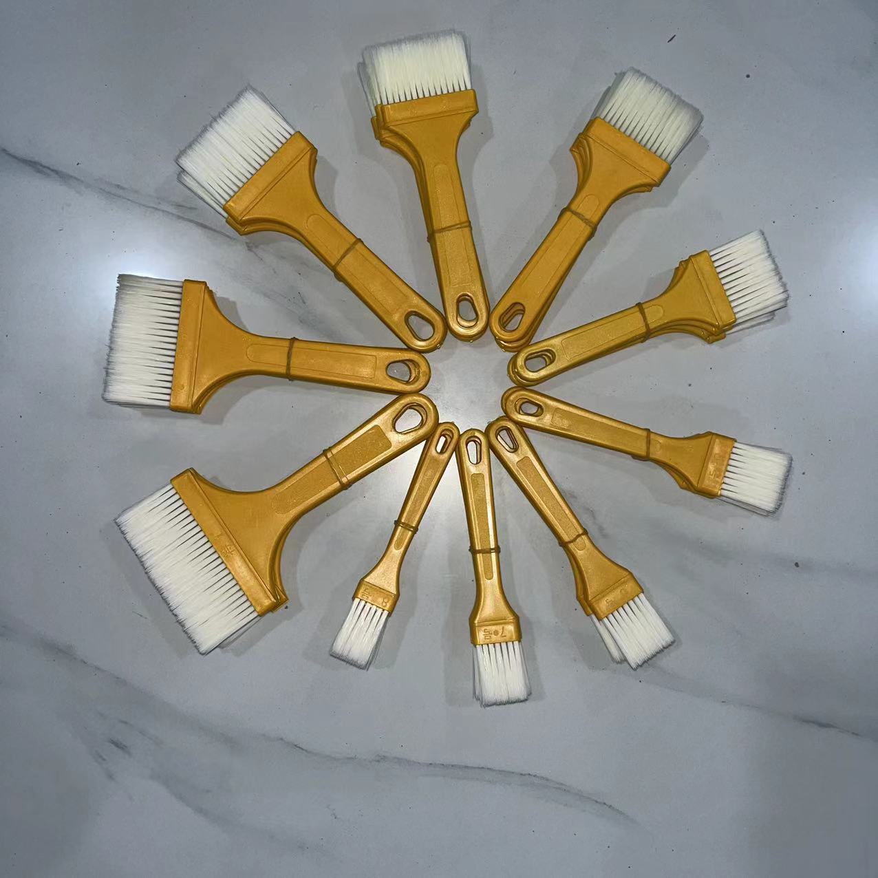 加厚塑料油漆刷塑料黄柄油刷子