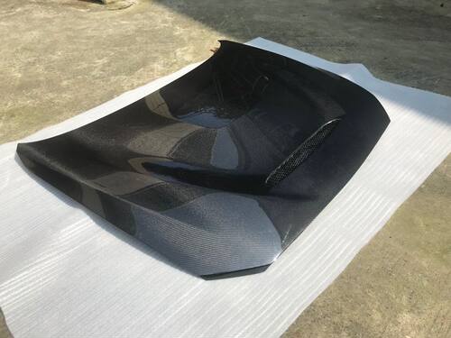 适用于15-20BMW宝马1系F20 GTS款碳纤维改装专用机盖引擎盖机盖头