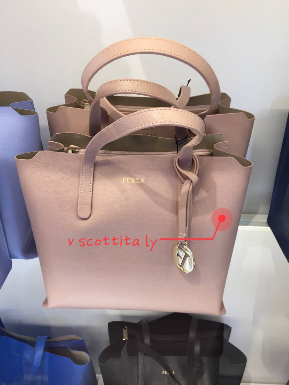 Òâ´ú furlaܽÀsally°ÂÀ³ÕæÆ¤ÊÖÌá°ü ´óСºÅ