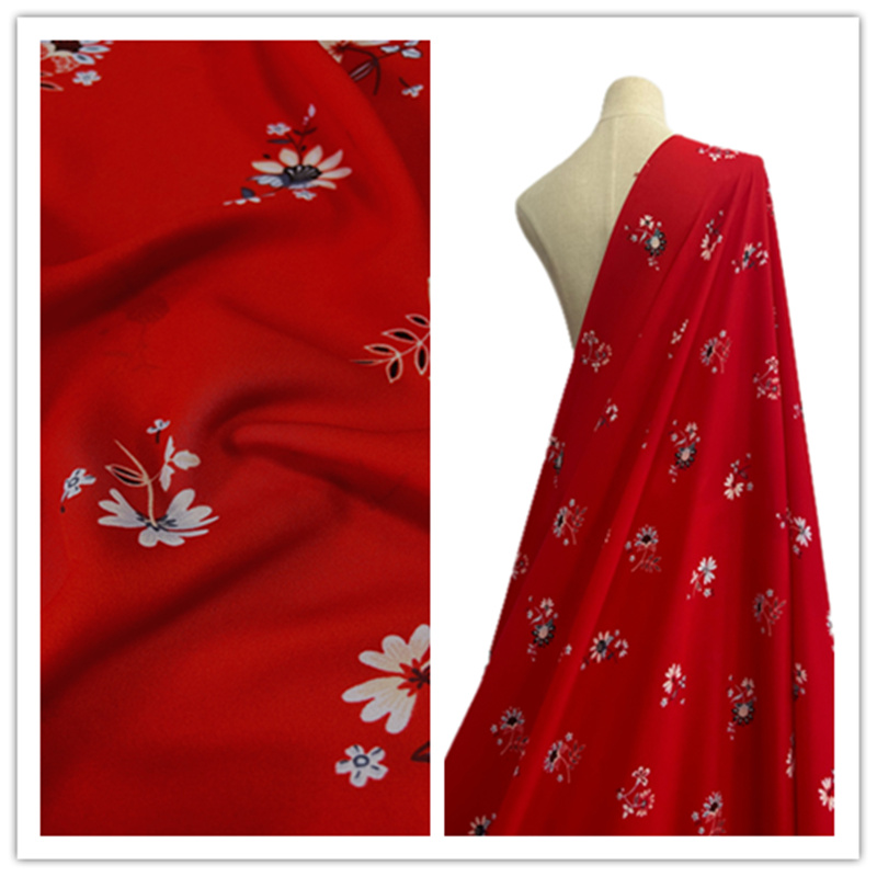 新款乱麻春夏季印花面料红底花卉无弹性微透连衣裙柔软服装布料