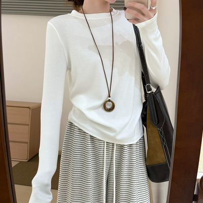 话里人手一件净版小白t恤加绒款