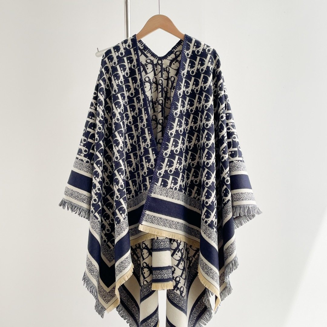 欧美大尺寸字母披肩女高级感旅游保暖披肩外搭加厚披风外套,服饰配件/皮带/帽子/围巾,围巾/丝巾/披肩,淘宝优惠券,粉丝福利购,淘宝优惠卷