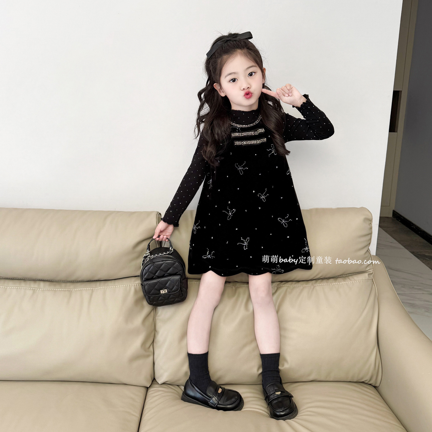 女童小香风闪闪蝴蝶结丝绒连衣裙