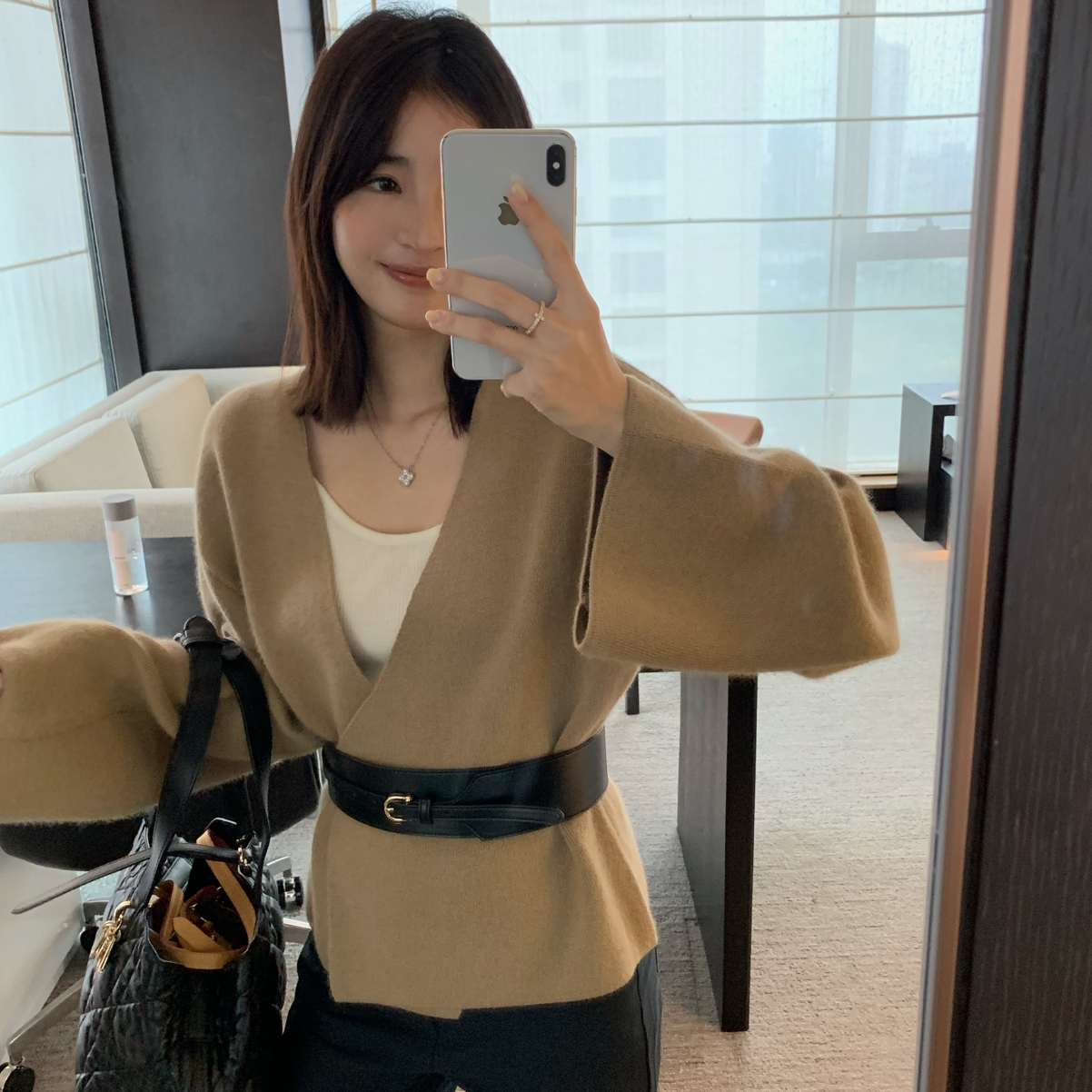 ONION-设计感深V羊毛混纺开衫保暖毛衣(配腰带)（含10羊毛）