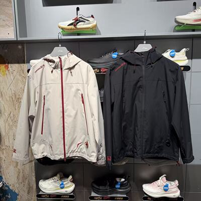 李宁春季防护珑壳连帽男运动夹克