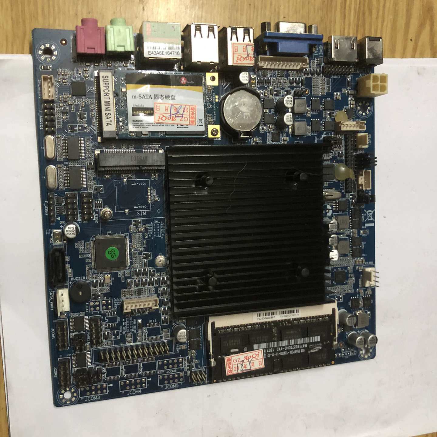 咨询拆机一体板J1800:4GB内存32G固态硬盘!议价