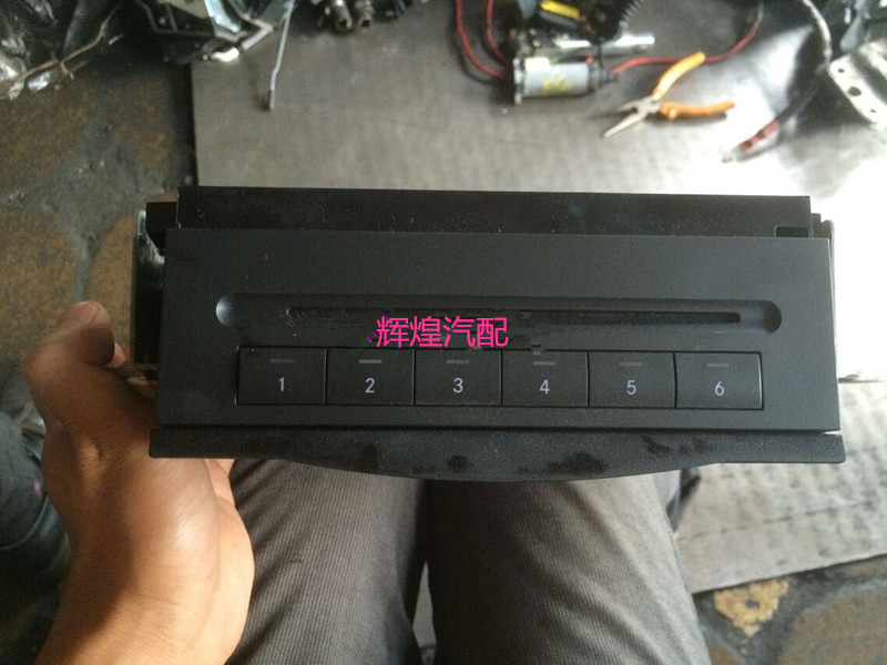 R300 R350 CD机 碟盒 6碟CD W251 ML300 ML350 W164 GL450