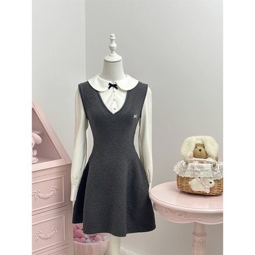 维斯小姐约会日掐腰显瘦加绒衬衣 高克重软糯收腰显瘦针织裙