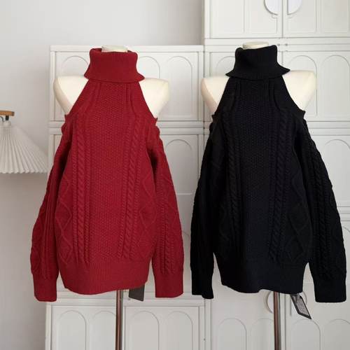 Momoshero 美肩沦陷 “first love节日限定版韩系绵羊毛露肩毛衫