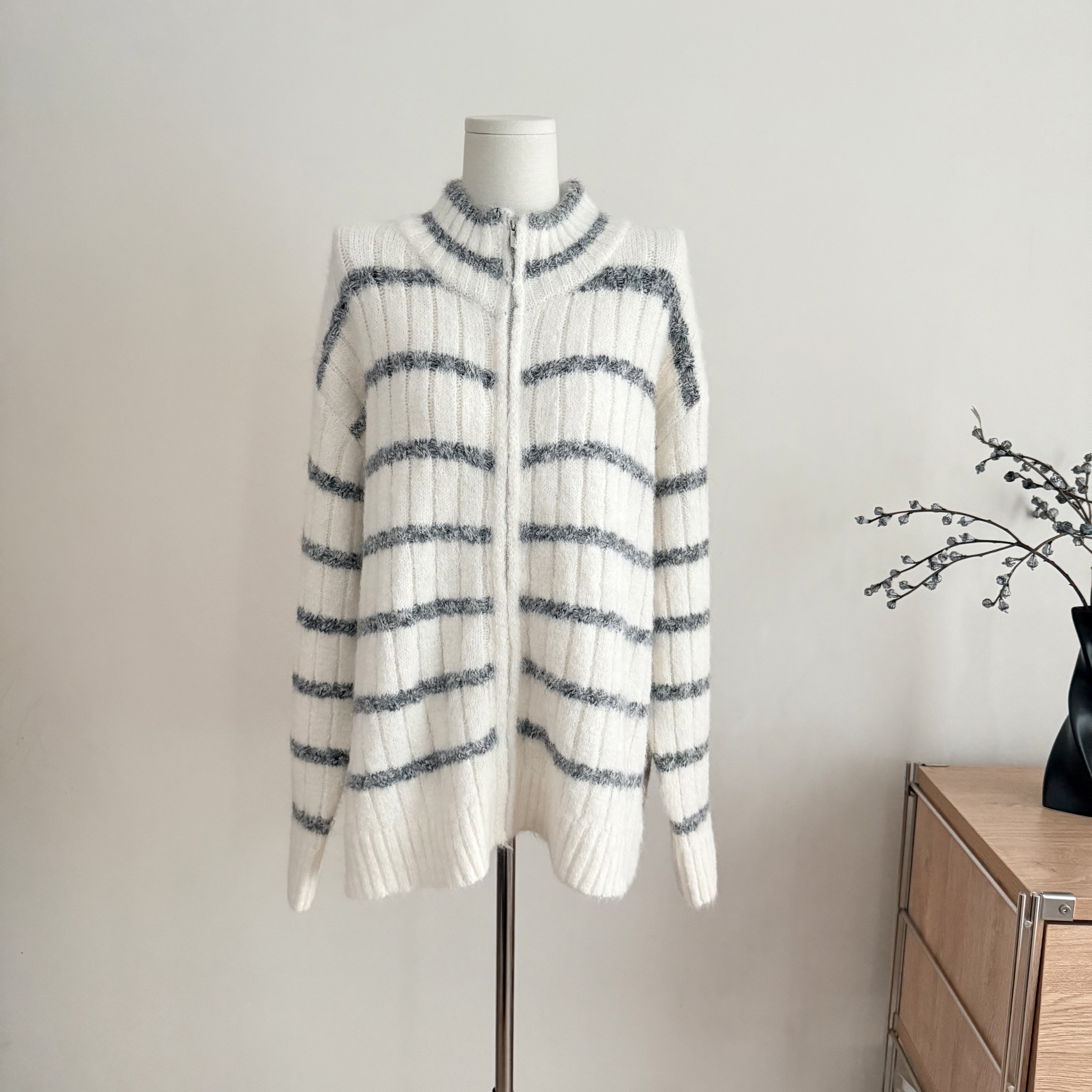 安火火韩系慵懒风条纹针织开衫女秋季新款小众设计感显瘦毛衣外套