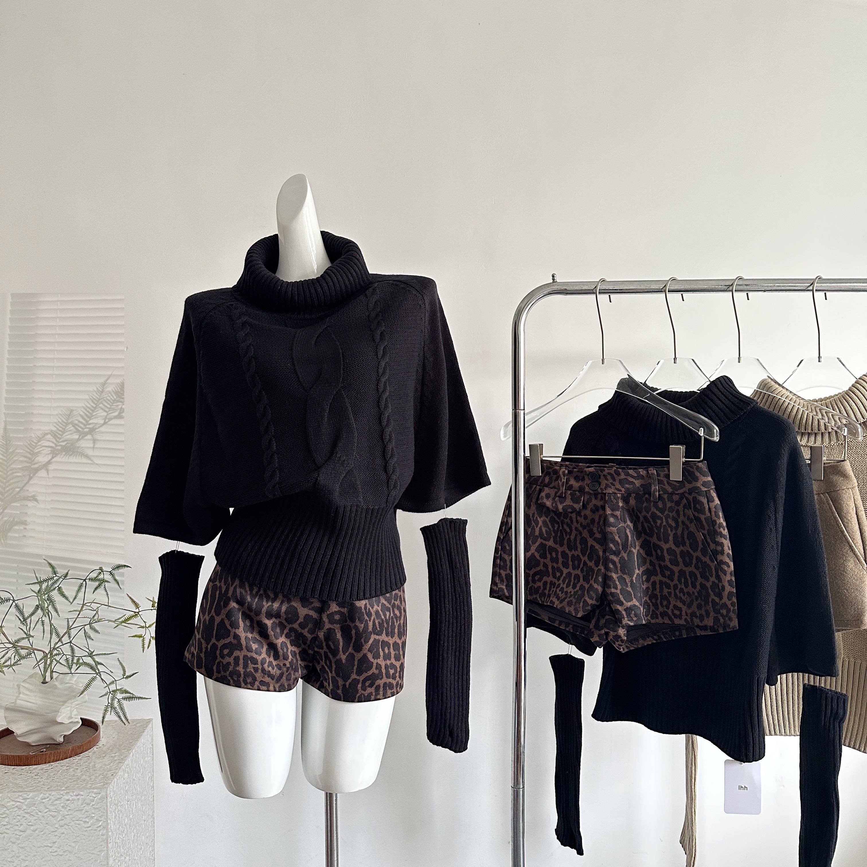 陈佳楠NNS周年庆古早韩味高领斗篷绞花毛衣/可拆卸袖套两穿