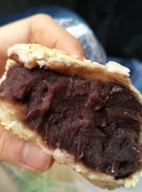老北京传统美食老回回小吃店红豆馅烧饼红豆沙馅火烧零食点心小吃