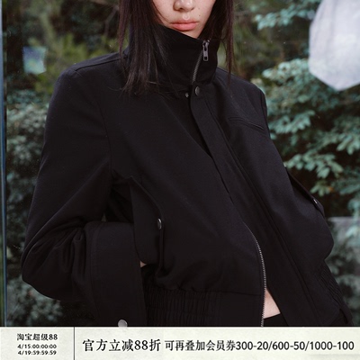 JCAESAR WOMEN 格纹拼接黑夹克 短窄版 多穿着形式  铆钉装饰