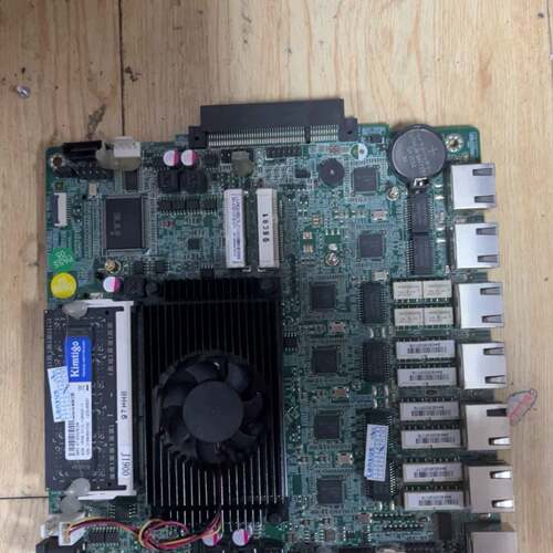 议价软路由主板，集成cpu-凌动SR3V5,12v供电。成色如图可维修?