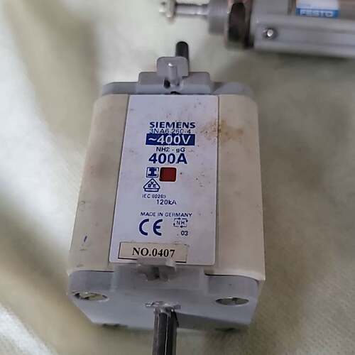 议价西门子3NA6 260-4熔断器 400V 400A 型号3可维修翻新