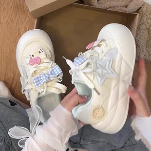 小众设计感厚底面包鞋女2026新款春季可爱鞋子学生运动大头小白鞋