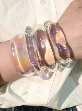 早春炫彩切面透明宽手镯女