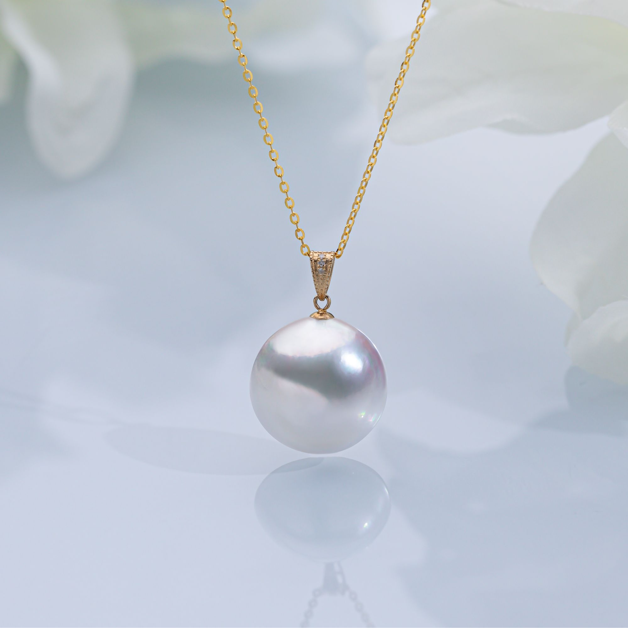 “大圆蛋”海水澳洲马贝吊坠 14-15mm 18k金 2378H00DY