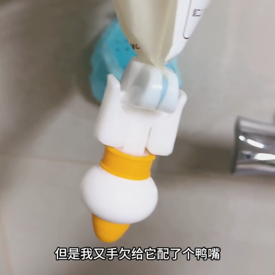 日式倒挂钩悬挂瓶装液控倒流器