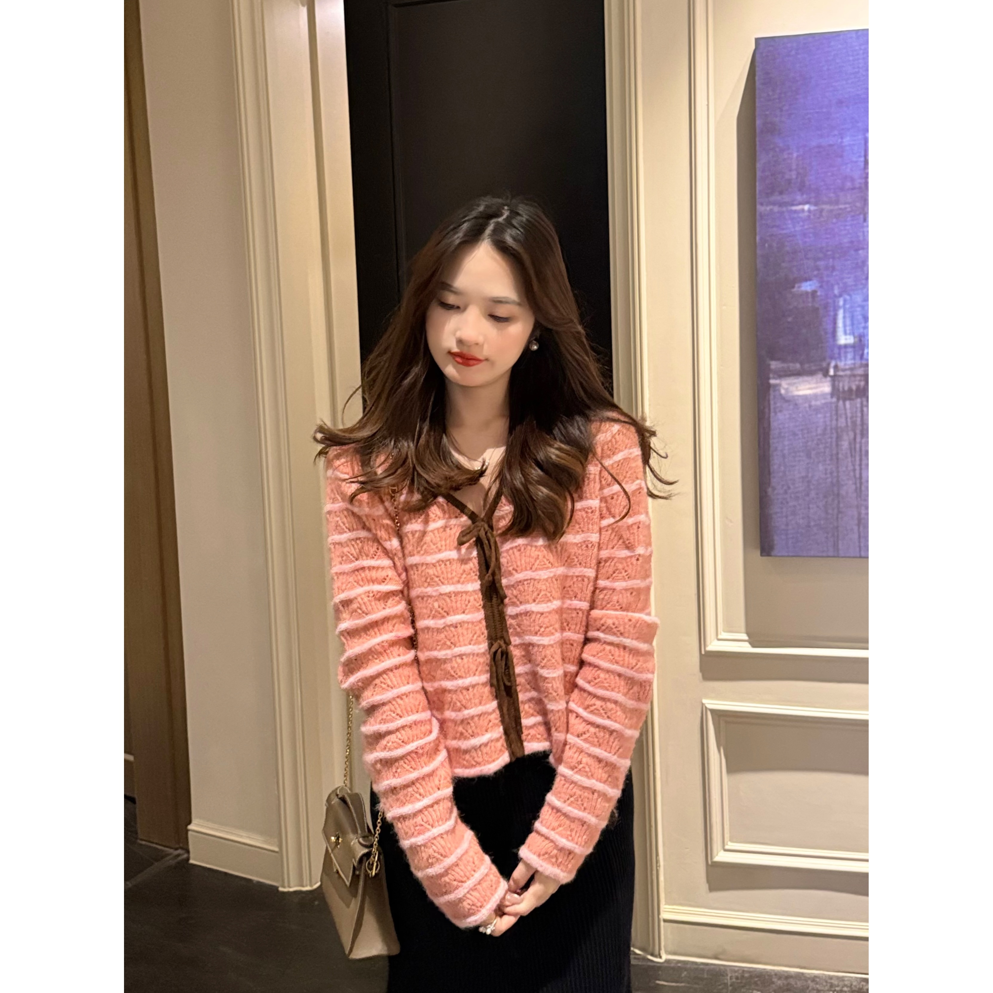 张羞羞草莓巧克力针织衫