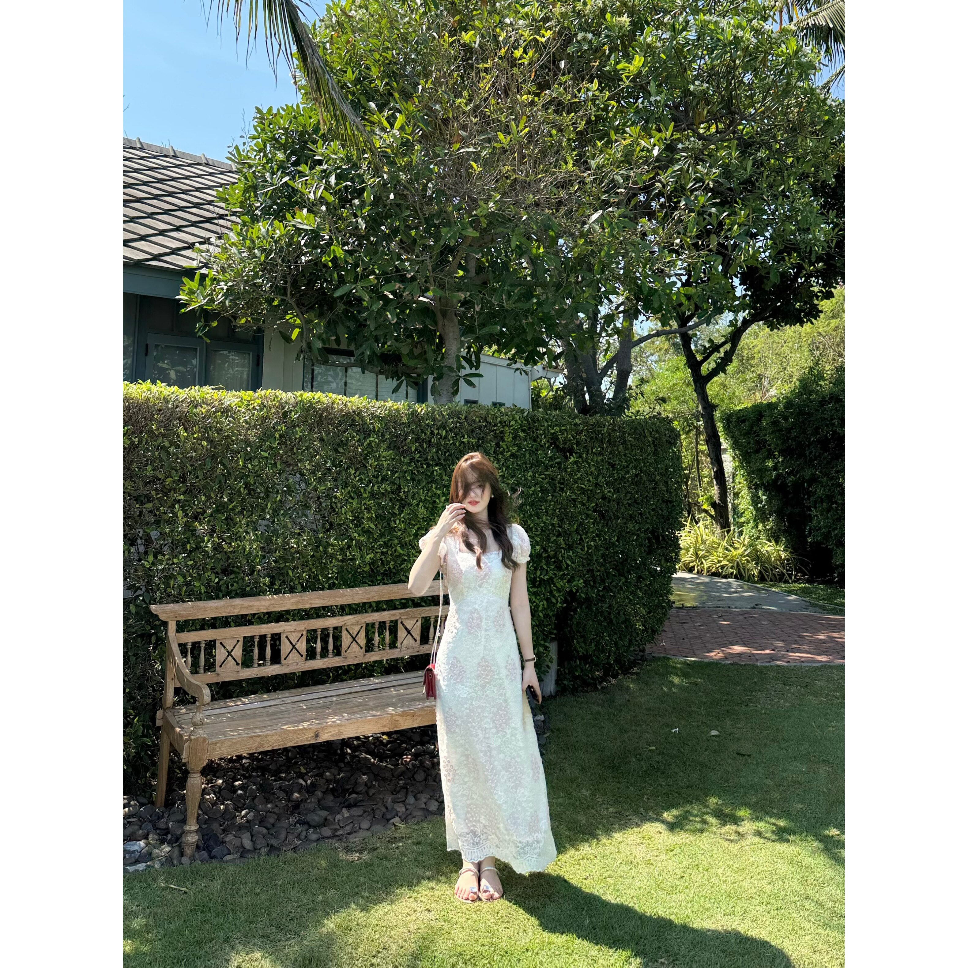 张羞羞 维纳斯粉黛/定制立体刺绣蕾丝花边方领短袖连衣裙2026春夏