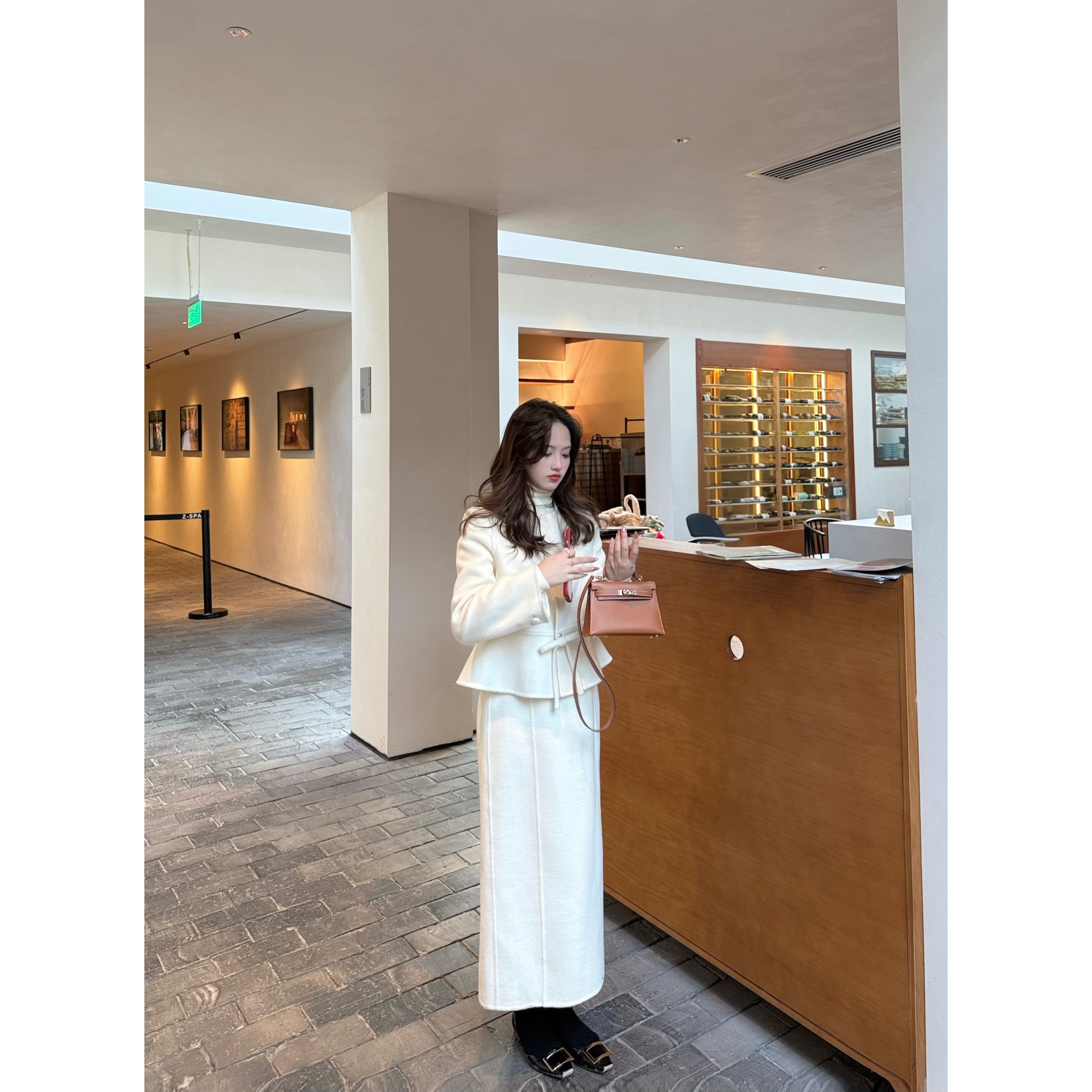 张羞羞羊毛双面呢大衣半裙