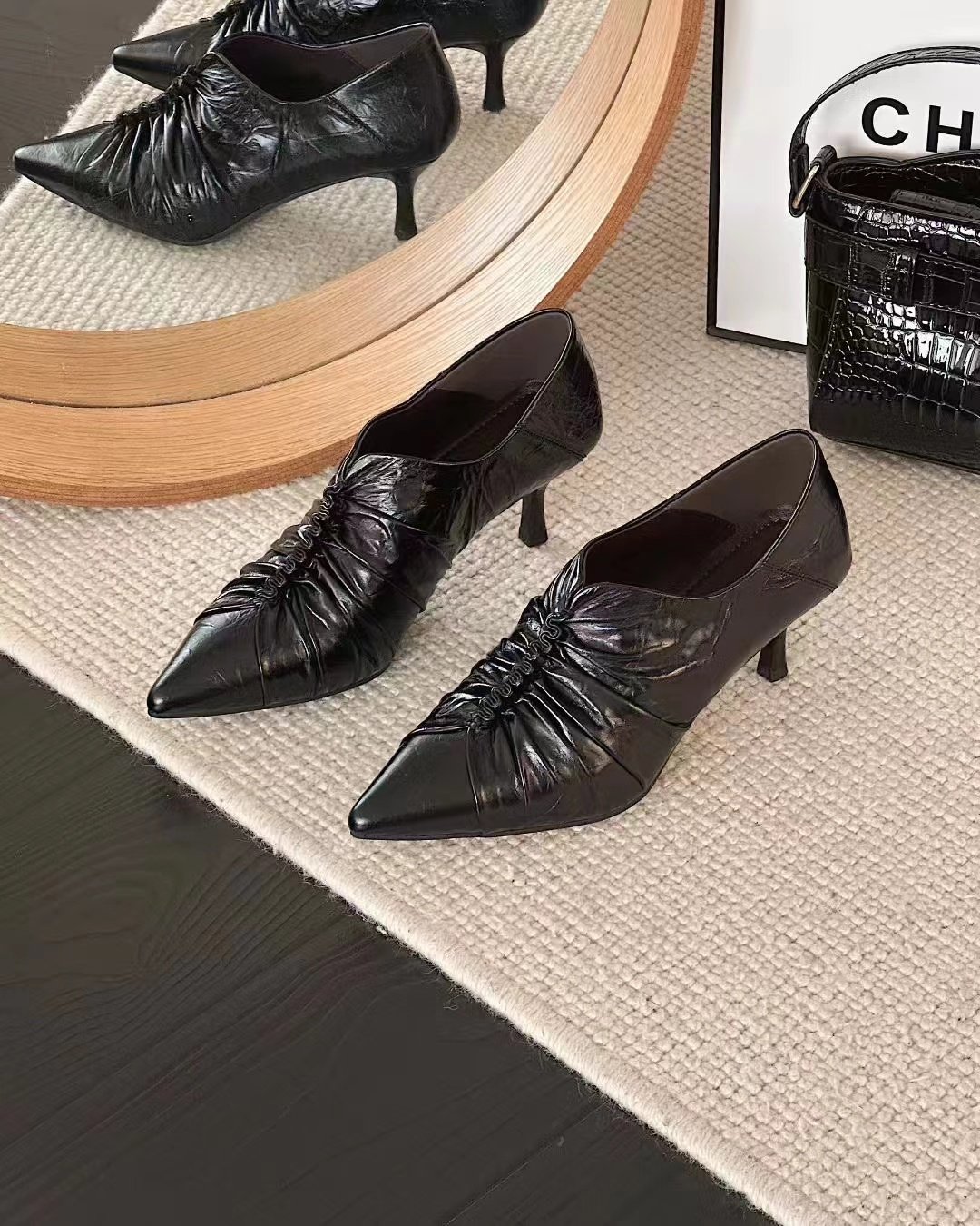 2025新款真皮尖头细跟褶皱猫跟高跟鞋女浅口单鞋,女鞋,浅口单鞋,淘宝优惠券,粉丝福利购,淘宝优惠卷