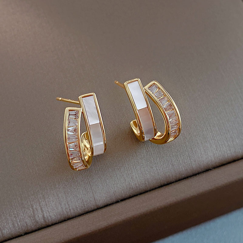 Loga Py 时尚气质耳环女秋冬新款耳钉小众设计感耳饰双层贝壳耳坠