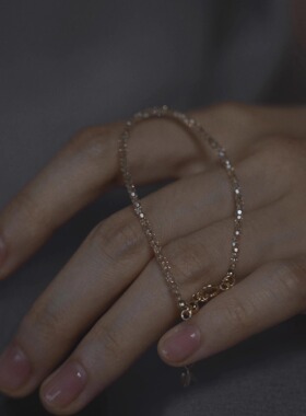 Loga.Py 璀璨香槟金水晶手链女小众设计感气质可调节手串2025新款