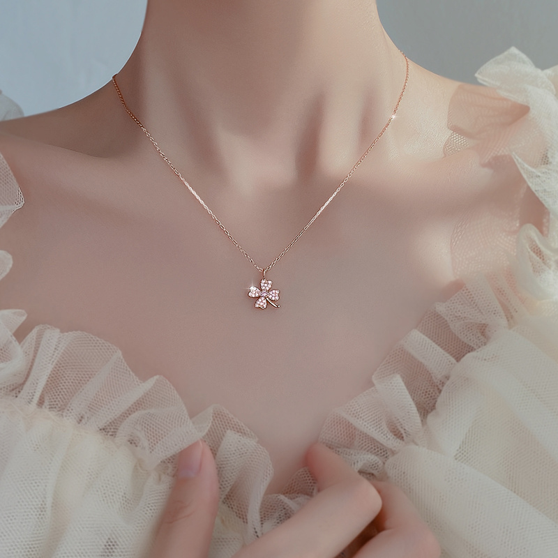 设计感四叶草项链女夏2022年