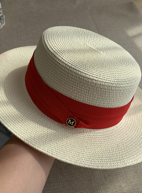 草编平檐红色礼帽女防晒太阳草帽夏季出游逛街时尚英伦平顶帽ins