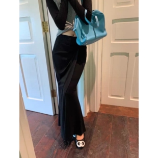 2026早春新款 百搭包臀鱼尾裙 黑色半身裙女高腰显瘦极简风长裙时尚