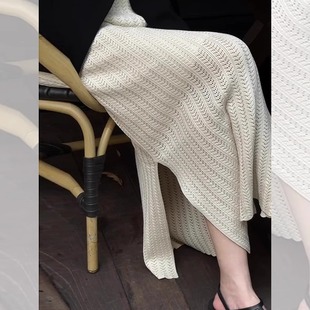 新款 杏色针织半身裙女2025春季 松紧腰显瘦遮肉气质百搭开叉a字裙