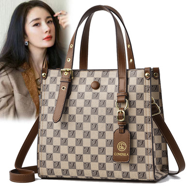 香港真皮托特包大容量新款女包斜挎百搭手提包通勤简约大气单肩包