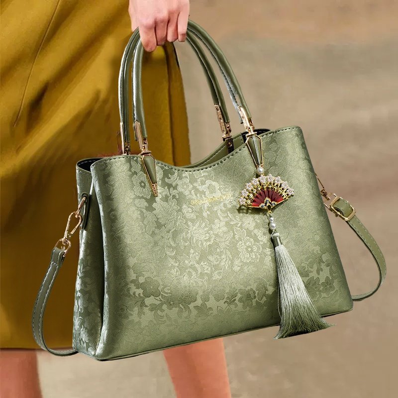 母亲节礼物香港真皮女包2026新款手提包高级感小众托特包斜挎包