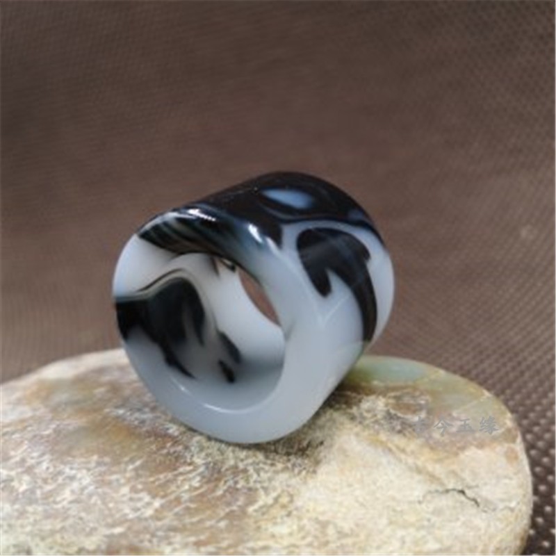 和田玉青花戒指 墨玉籽料扳指指环天然玉石原石裸石玉器吊坠戒指