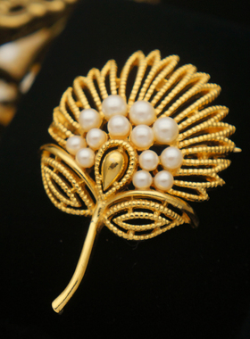 TRIFARI翠法丽拉丝珍珠胸针 | Amy vintage西洋古董首饰
