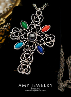 Avon雅芳书本款项链十字架