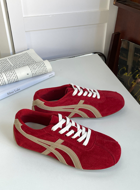 2026春季新款韩版拼色德训鞋女洋气红色平底板鞋学生百搭休闲鞋