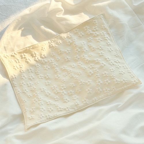 ins奶黄浮雕花餐垫杯垫拍照