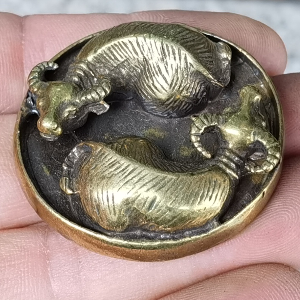 生肖招财八卦乾坤动物桌面摆件