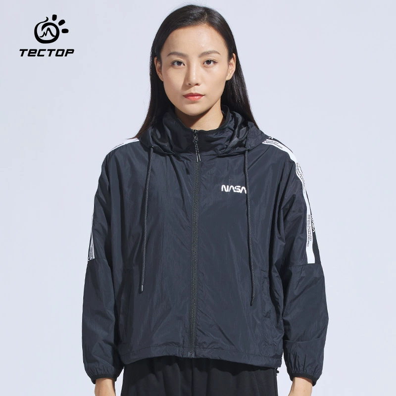 TECTOP探拓户外春夏季女士宽松透气运动风衣套里旅行薄款休闲外套